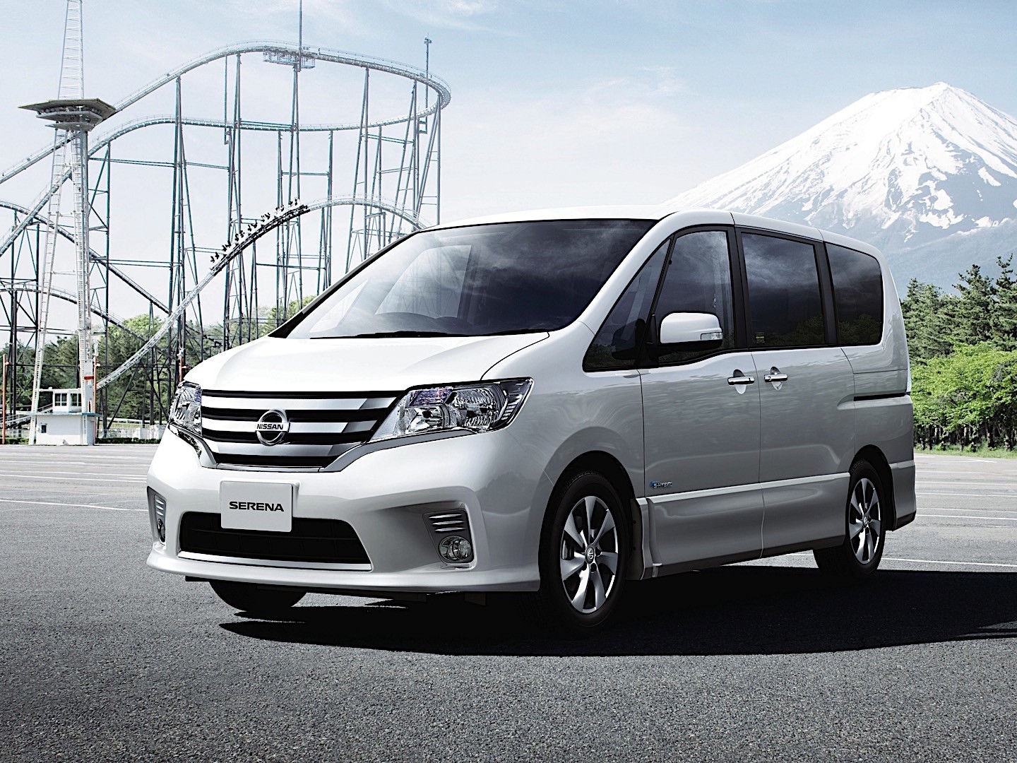 Nissan Serena photo 20
