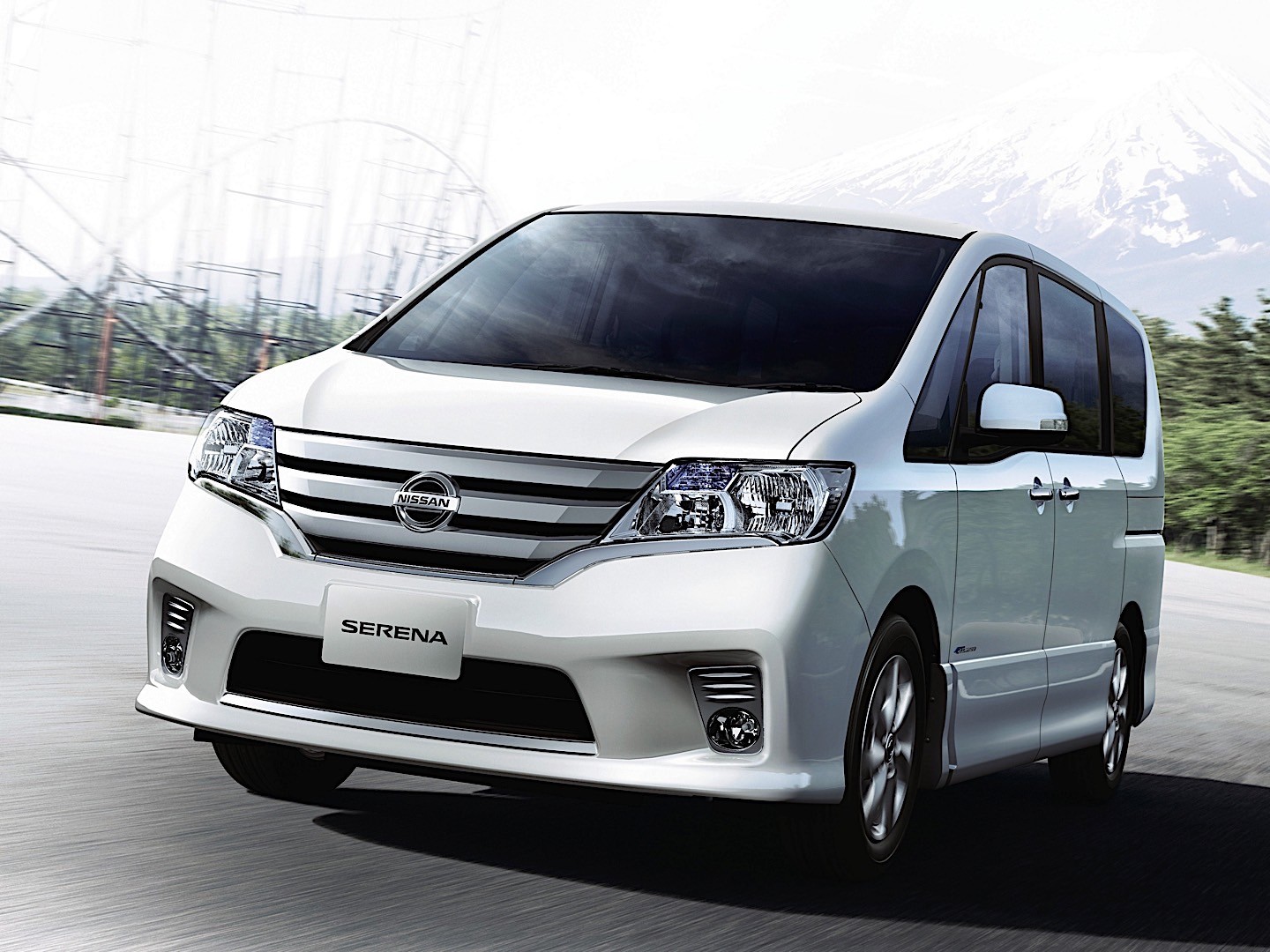 Nissan Serena photo 21