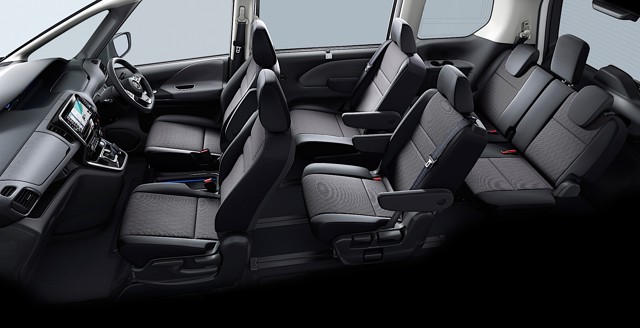 Nissan Serena Foto 19