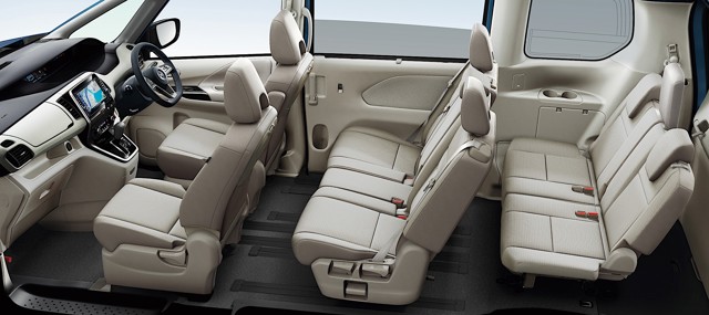 Nissan Serena Foto 21