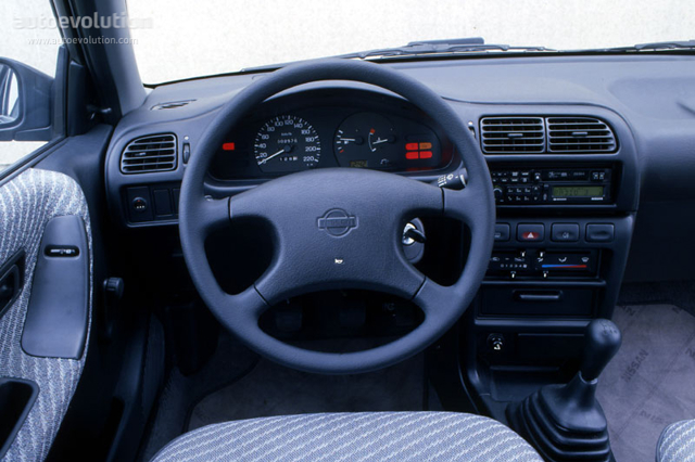Nissan Sunny Sedan photo 5