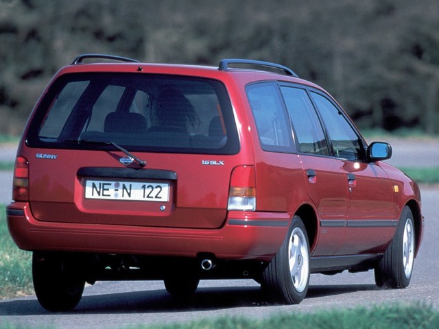 Nissan Sunny Traveller photo 6