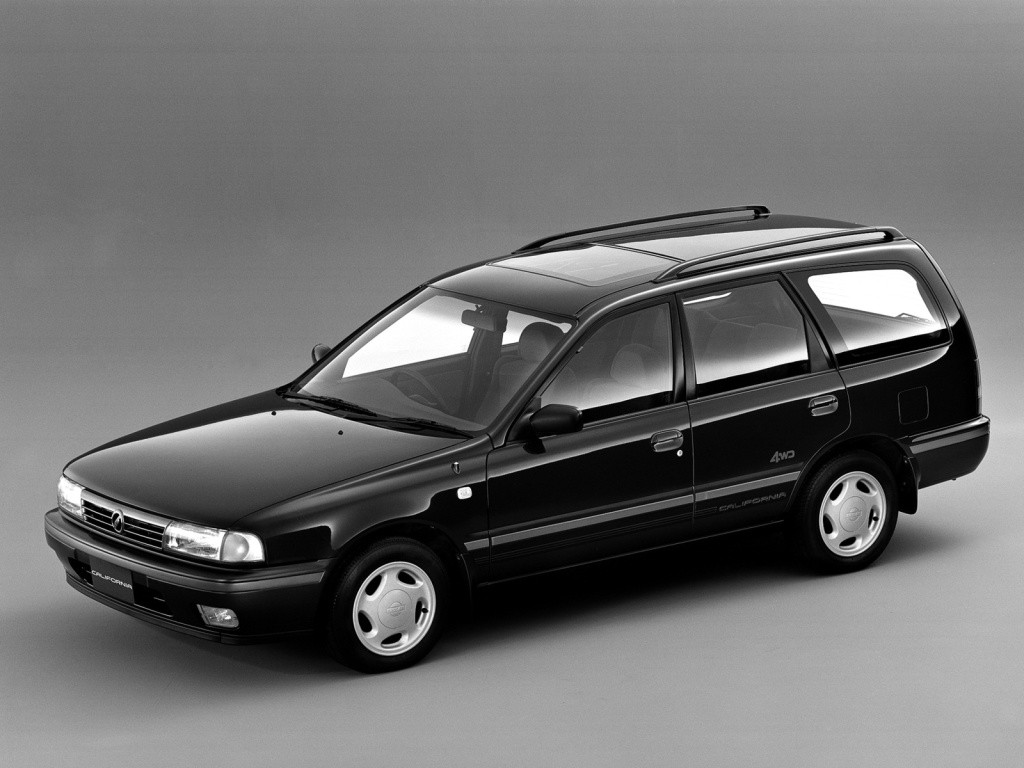 Nissan Sunny Traveller photo 2