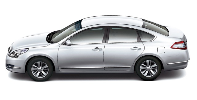 Nissan Teana Foto 17