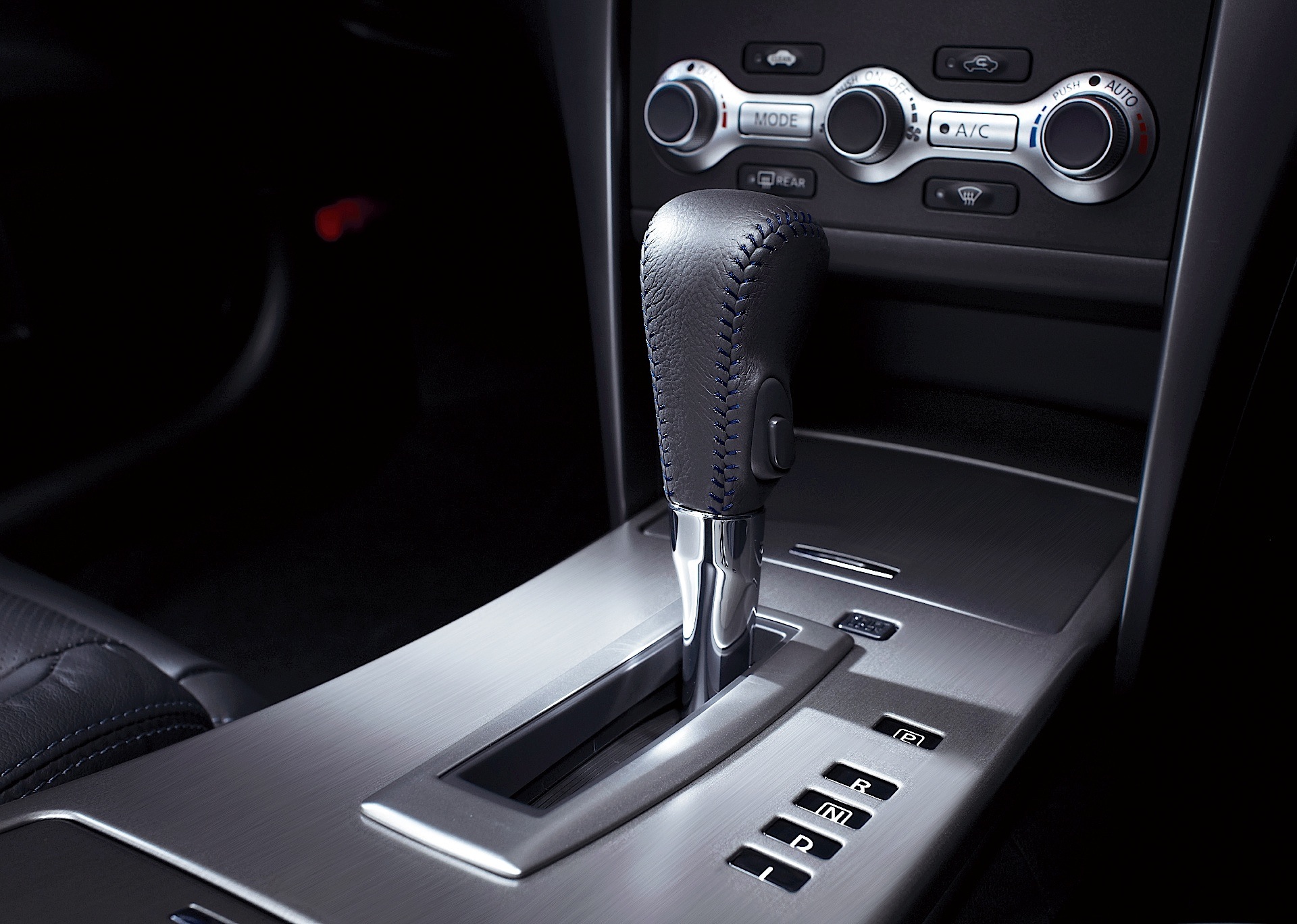 Nissan Teana photo 38