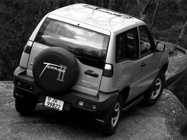 Nissan Terrano 3 Doors Foto 7