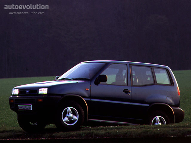 Nissan Terrano 3 Doors Foto 2