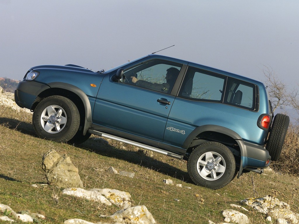 Nissan Terrano 3 Doors photo 5