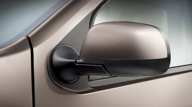 Nissan Terrano 5 Doors foto 12
