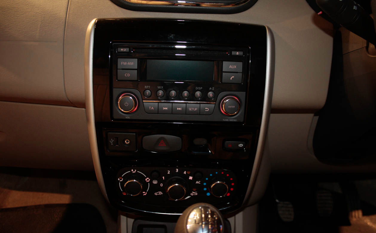 Nissan Terrano 5 Doors photo 17