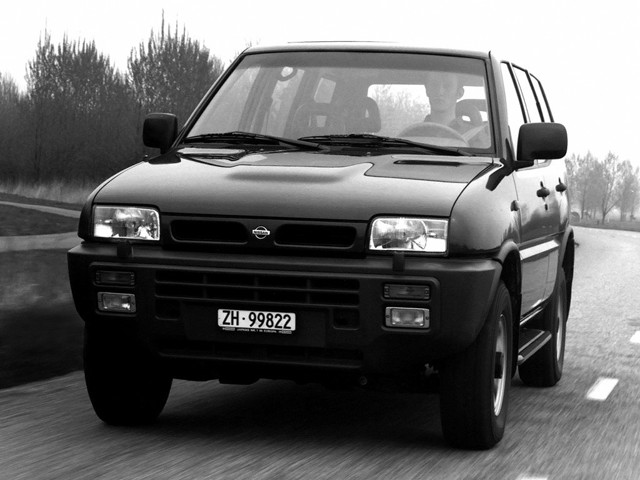 Nissan Terrano 5 Doors foto 4