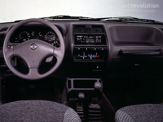 Nissan Terrano 5 Doors foto 5