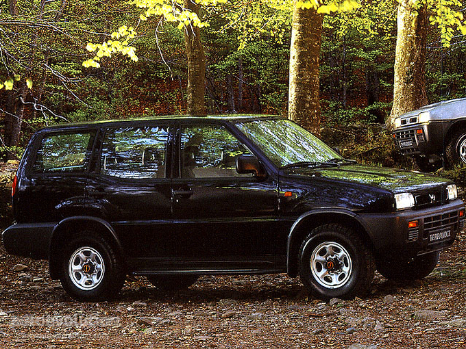 Nissan Terrano 5 Doors photo 2