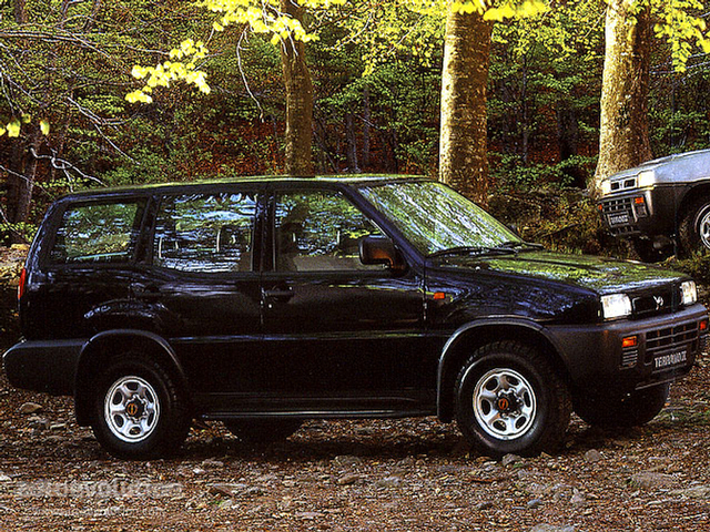 Nissan Terrano 5 Doors foto 2