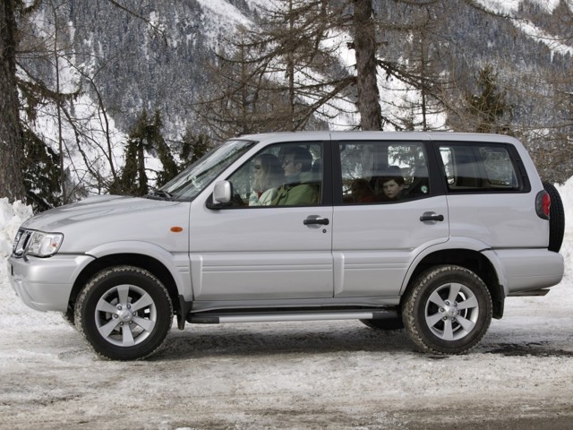 Nissan Terrano 5 Doors foto 16