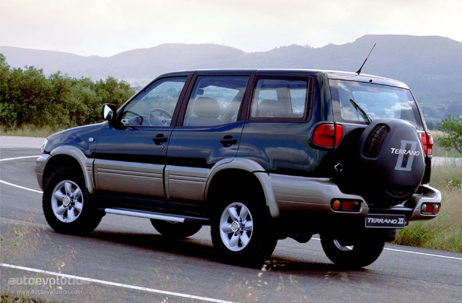 Nissan Terrano 5 Doors photo 2