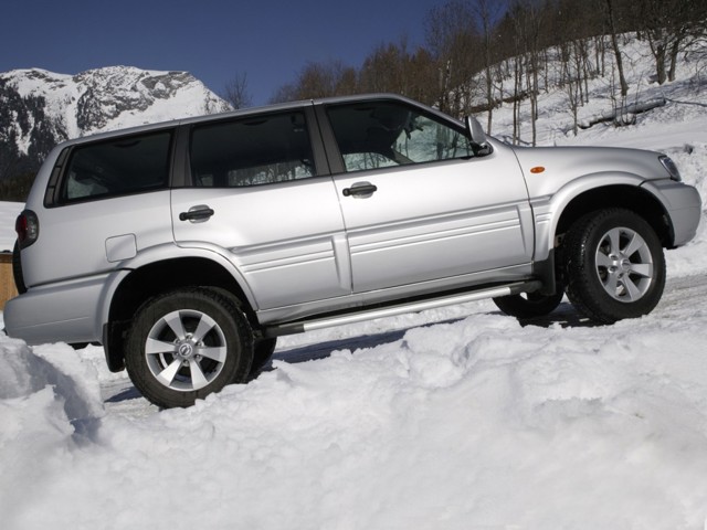 Nissan Terrano 5 Doors foto 7