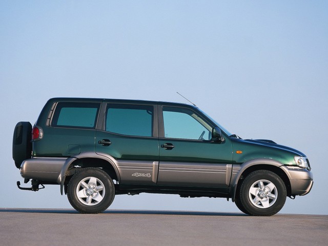 Nissan Terrano 5 Doors foto 11
