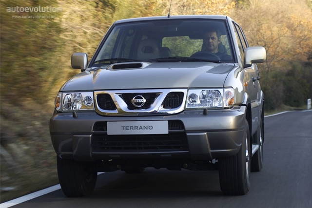 Nissan Terrano 5 Doors foto 2