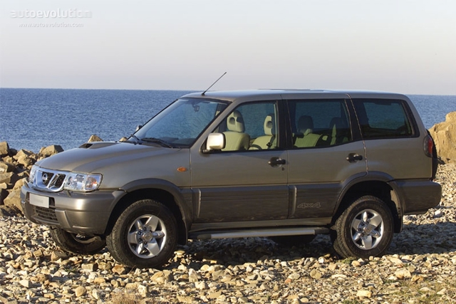 Nissan Terrano 5 Doors foto 4