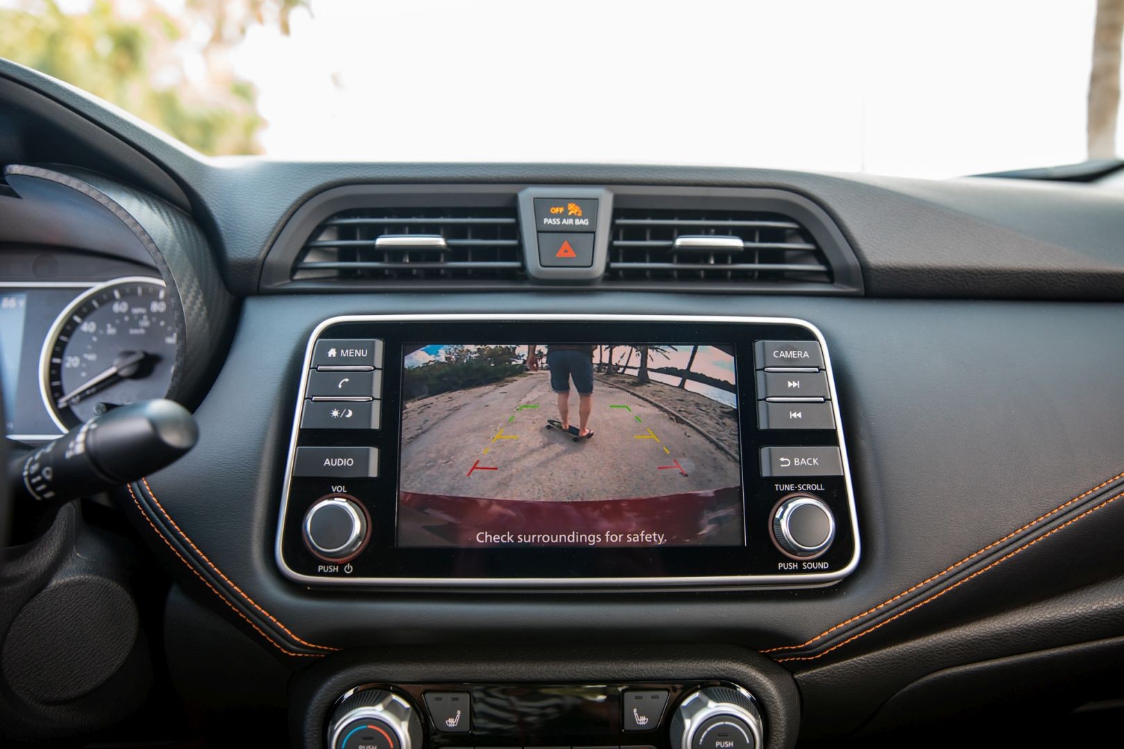 Nissan Tiida / Versa Sedan photo 35