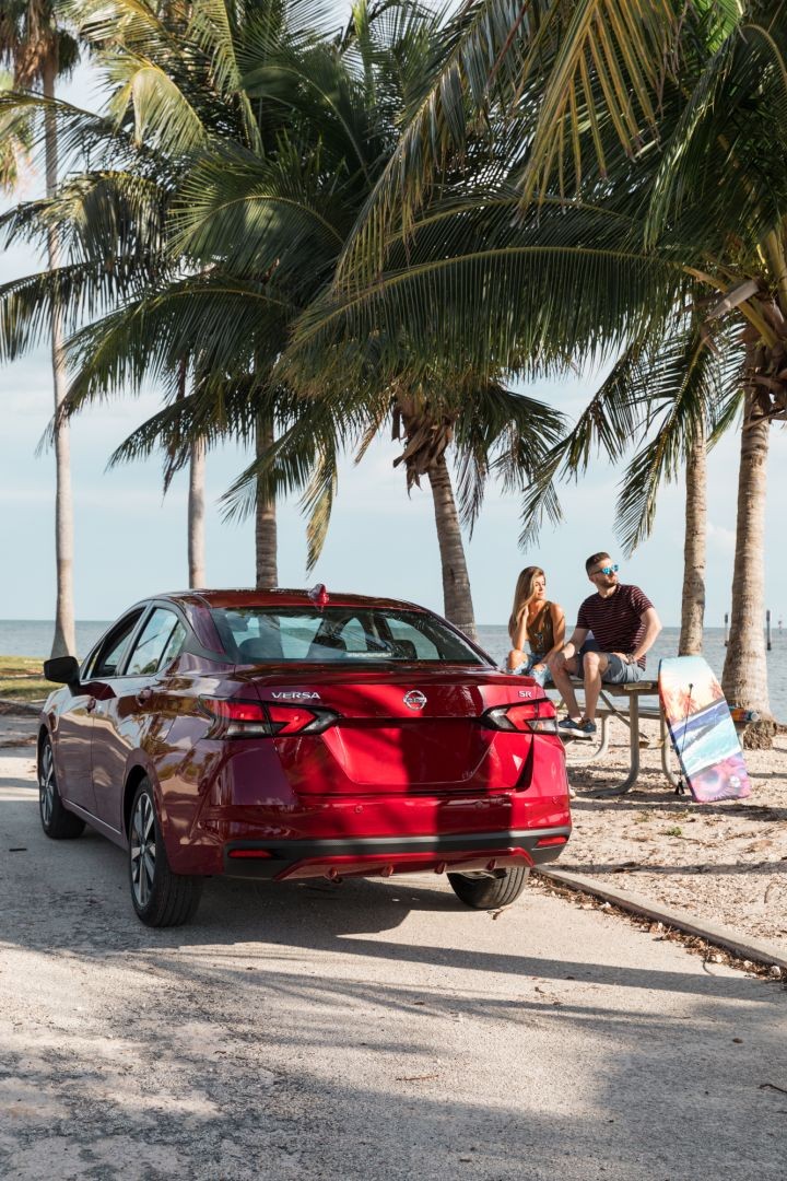 Nissan Tiida / Versa Sedan photo 19