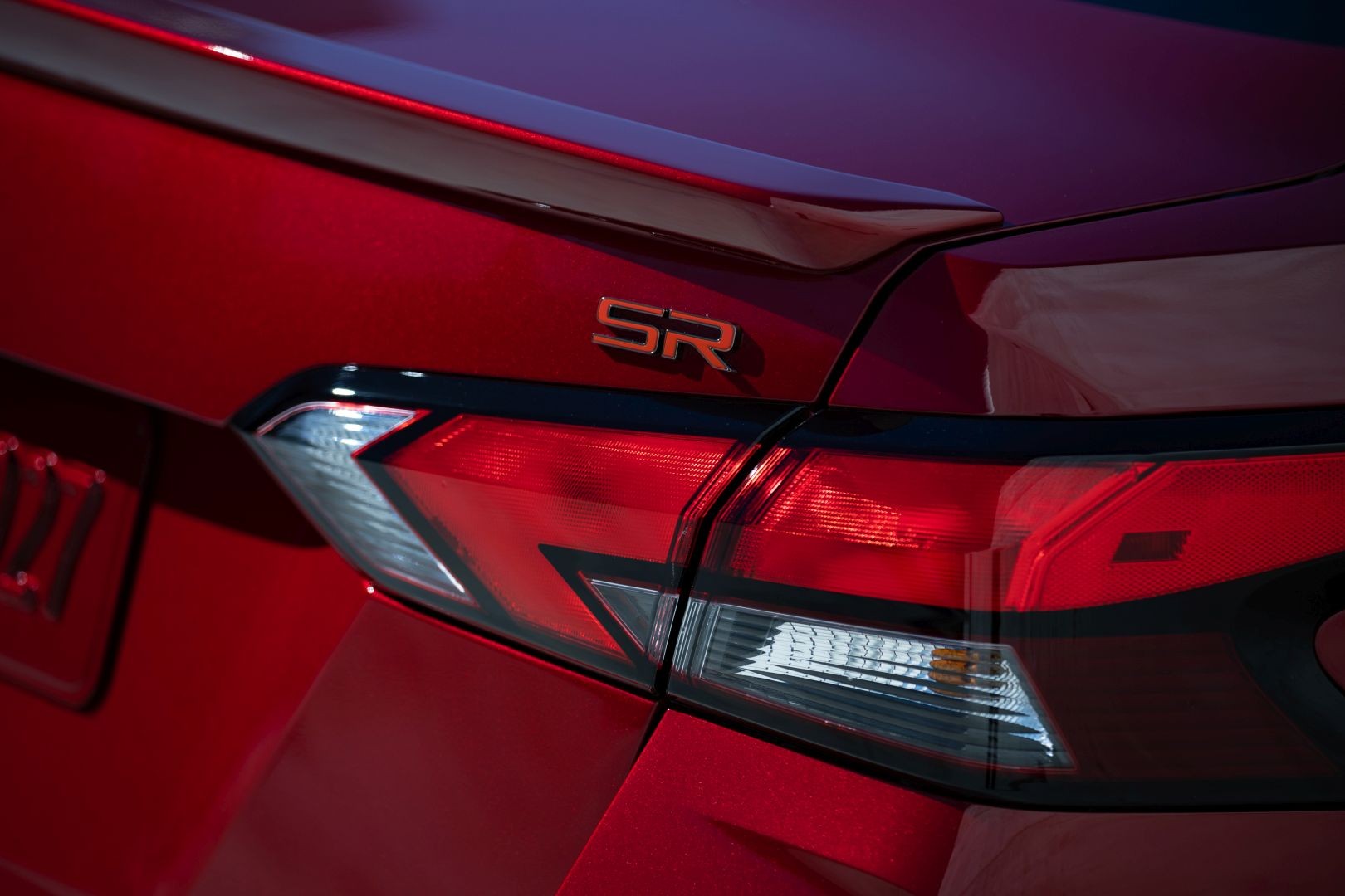 Nissan Tiida / Versa Sedan photo 10