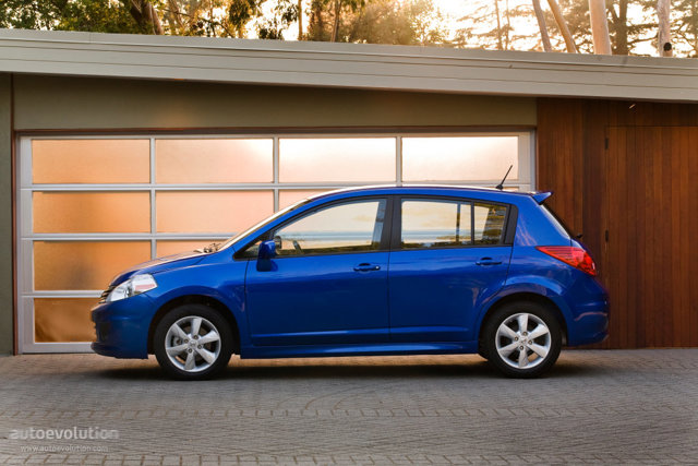 Nissan Tiida / Versa photo 9