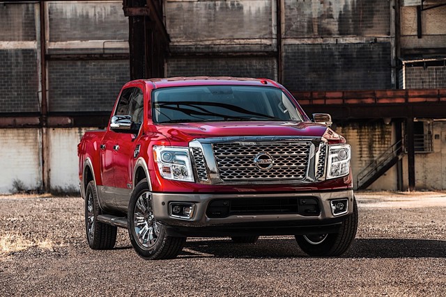 Nissan Titan Crew Cab Foto 8