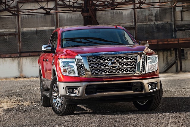 Nissan Titan Crew Cab Foto 16