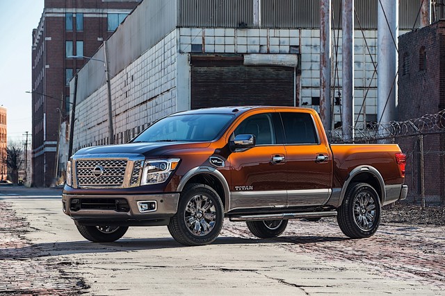 Nissan Titan Crew Cab Foto 25
