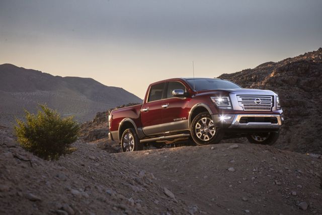 Nissan Titan Crew Cab photo 79