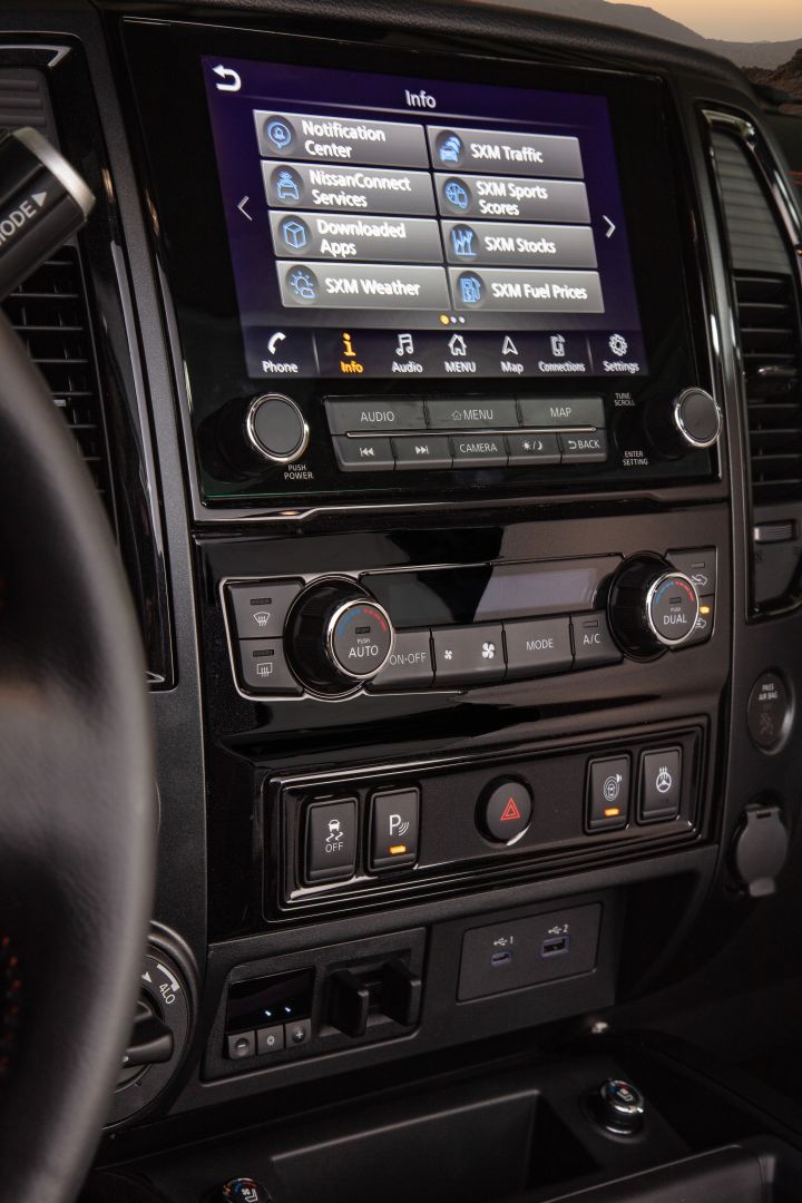 Nissan Titan Crew Cab photo 93