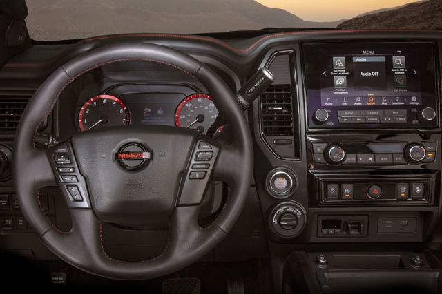 Nissan Titan Crew Cab photo 94