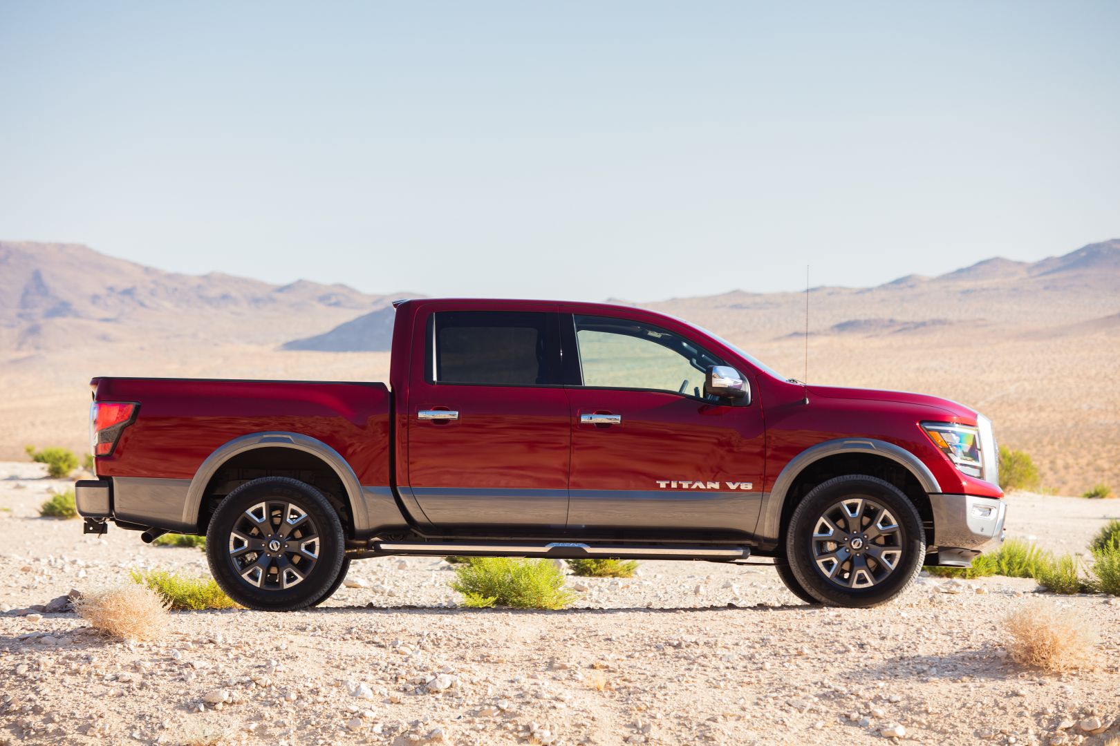 Nissan Titan Crew Cab photo 21
