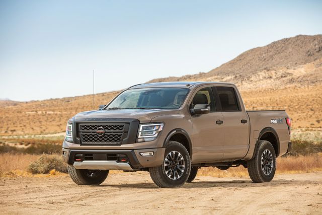Nissan Titan Crew Cab photo 34