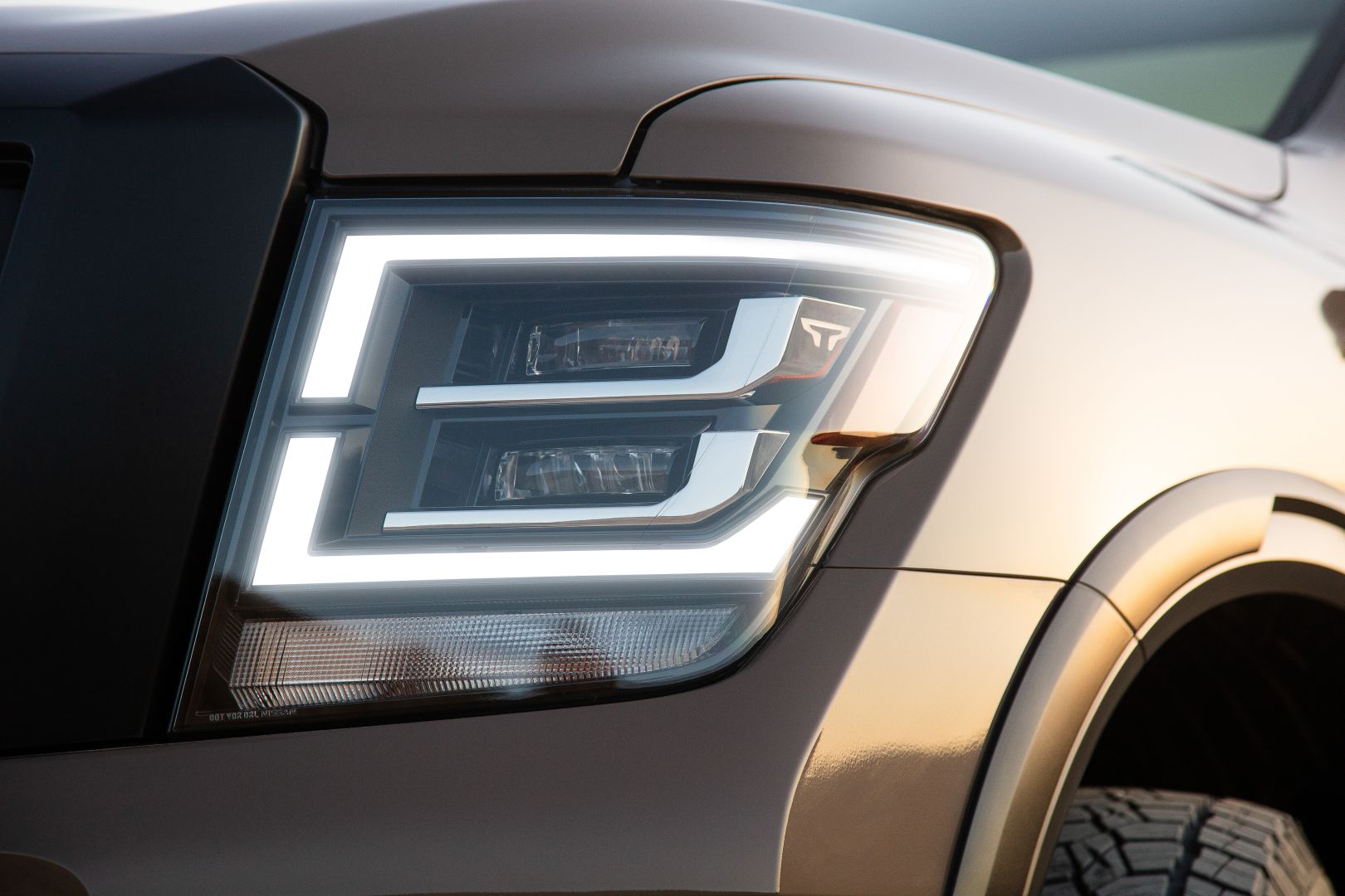 Nissan Titan Crew Cab photo 37