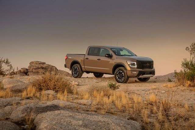 Nissan Titan Crew Cab photo 50