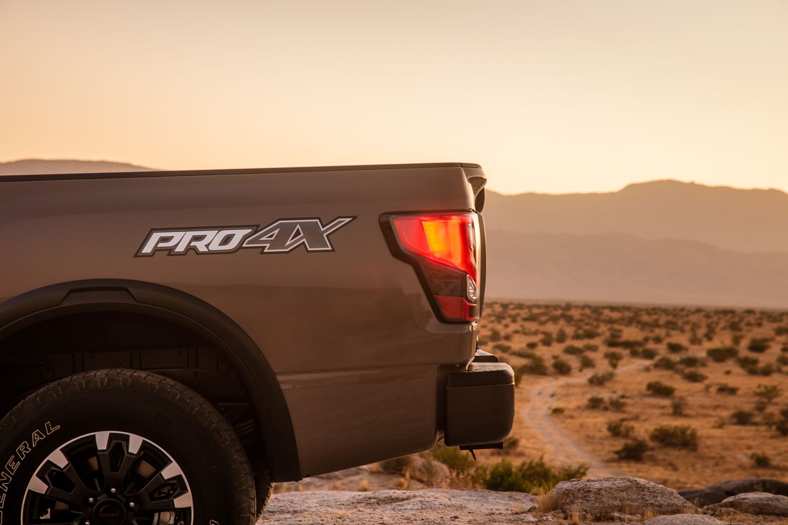 Nissan Titan Crew Cab photo 51