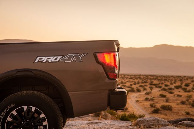Nissan Titan Crew Cab photo 51