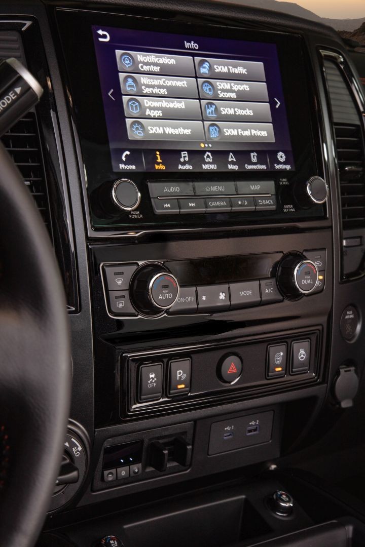 Nissan Titan Crew Cab photo 87