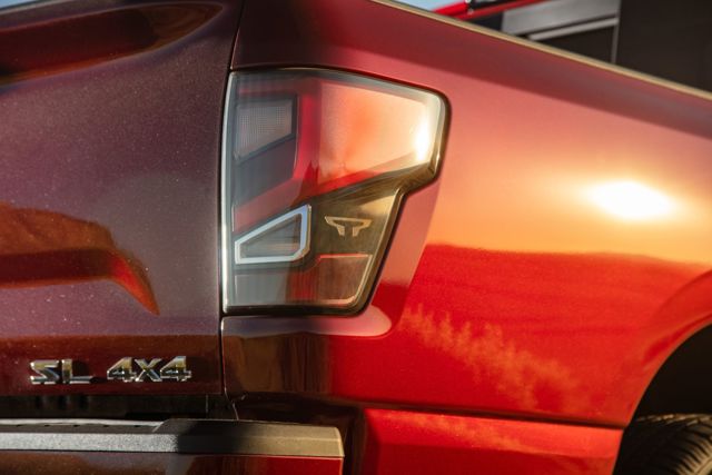 Nissan Titan Crew Cab photo 63