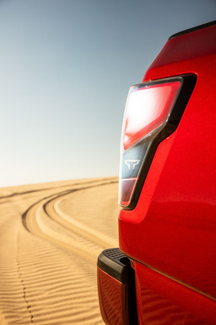 Nissan Titan Crew Cab photo 77