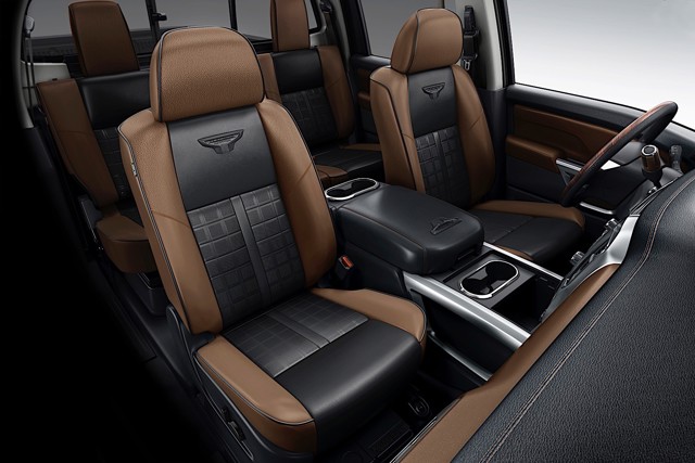 Nissan Titan Crew Cab photo 51