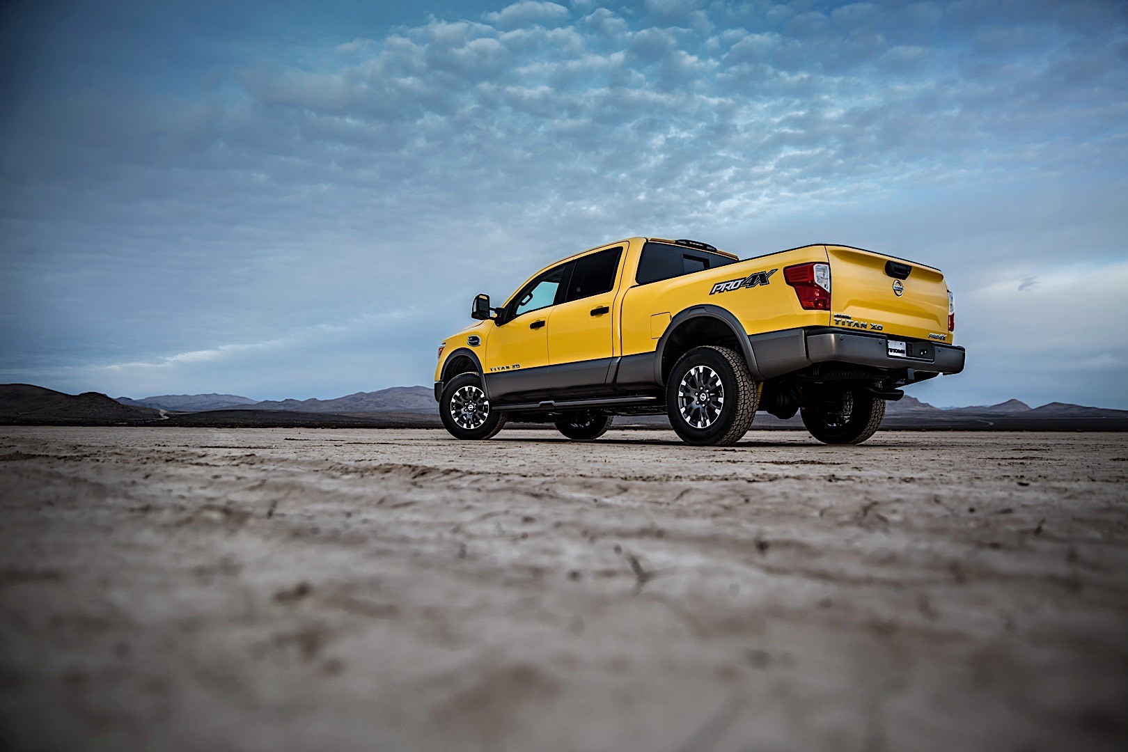 Nissan Titan Crew Cab photo 30