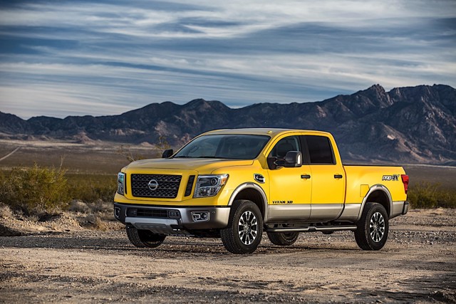Nissan Titan Crew Cab photo 31