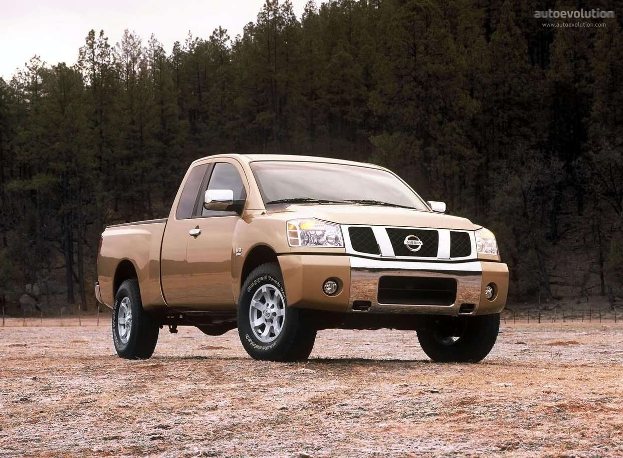 Nissan Titan King Cab photo 2