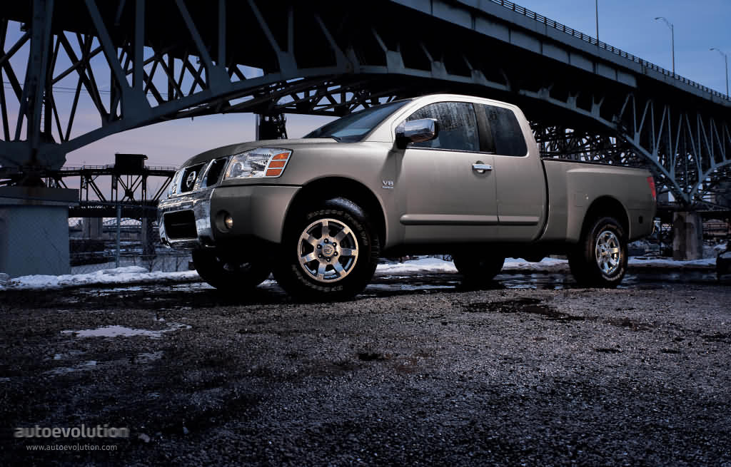 Nissan Titan King Cab photo 11