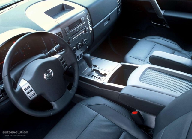 Nissan Titan King Cab photo 12