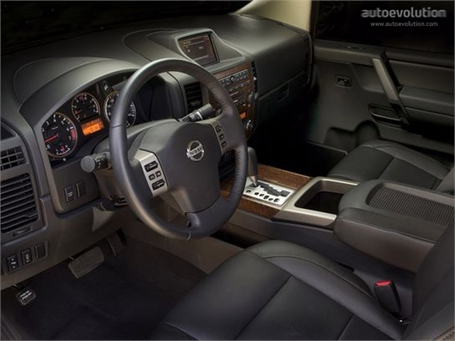 Nissan Titan King Cab photo 7